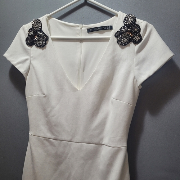 Zara Trafaluc white short sleeve dress S - Picture 4 of 9